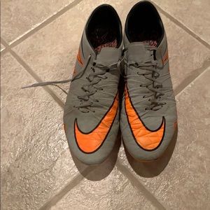 Have new cleats don’t need anymore!